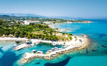 TUI: Ελληνική παραλία στις πιο όμορφες του κόσμου