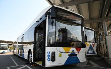 Παραλαβή και παρουσίαση των 50 νέων ηλεκτρικών λεωφορείων στη Θεσσαλονίκη