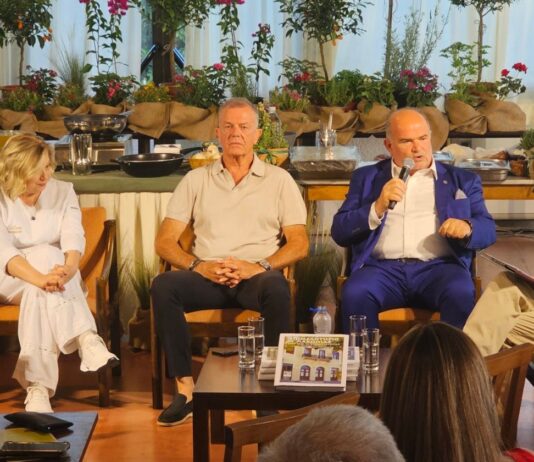 Νεάπολη Βοιών: Σταυροδρόμι Τοπικών Γεύσεων, Τουρισμού και Ναυτιλίας