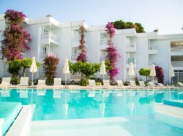 Το Marathon Beach Resort εντάσσεται στο χαρτοφυλάκιο της Brown Hotels