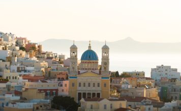 Ποια ελληνικά χωριά διεκδικούν φέτος τον τίτλο του Best Tourism Village
