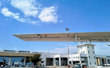 «Απογειώνεται» η επιβατική κίνηση στα αεροδρόμια της ΥΠΑ