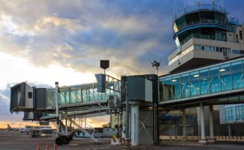 Κατάνια: Επαναλειτουργεί το αεροδρόμιο μετά τα προβλήματα από την Αίτνα