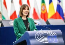 Κουντουρά: Να κατοχυρωθεί η δωρεάν χειραποσκευή για όλους τους επιβάτες