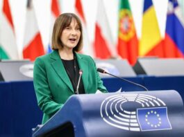 Κουντουρά: Να κατοχυρωθεί η δωρεάν χειραποσκευή για όλους τους επιβάτες