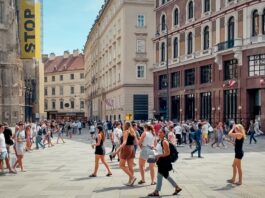 Ποια πόλη σε Ευρώπη σχεδιάζει αύξηση σε τουριστικό φόρο