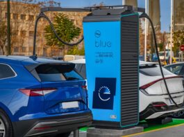 ΔΕΗ blue – Visa: Νέα καλοκαιρινή προσφορά με επιβράβευση έως 18€ τον μήνα για τη φόρτιση ηλεκτρικών οχημάτων