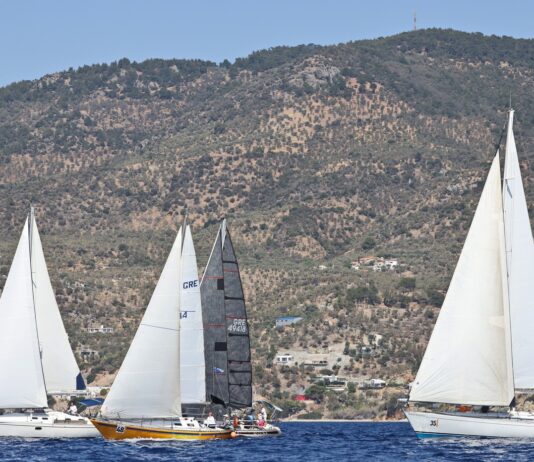 Aegean Regatta: Ξεκινά από τα Λημνιά Βολισσού στέλνοντας μήνυμα στήριξης στην πυρόπληκτη Χίο