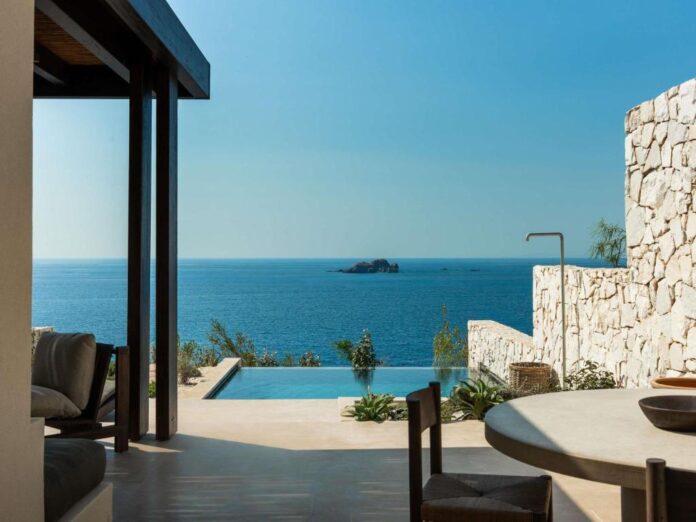 Luura- Hotels -paros