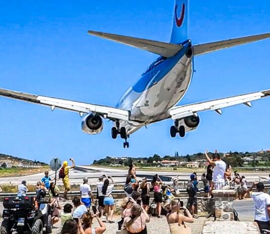 Νέος τραυματισμός τουρίστριας στη Σκιάθο από ρεύμα αέρα τουρμπίνας αεροσκάφους