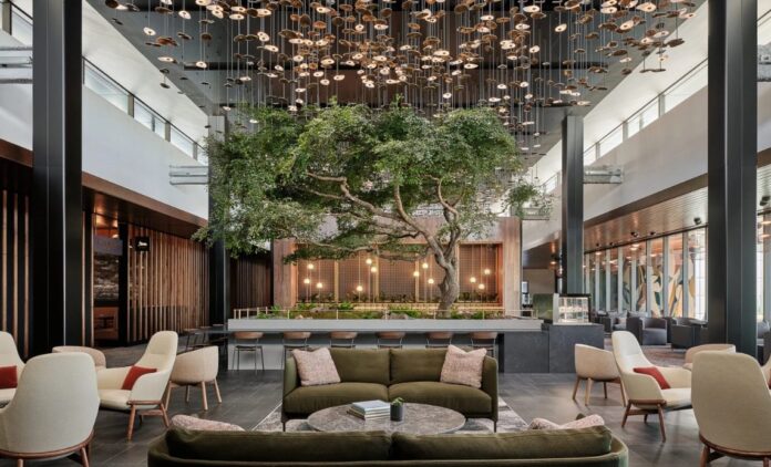 CENTURION LOUNGE