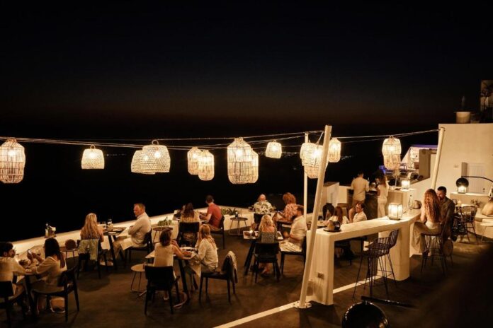 estiatorio-astra-suites