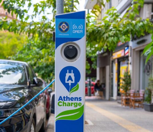 «AthensCharge»: Η Αθήνα περνά στην επόμενη μέρα της ηλεκτροκίνησης