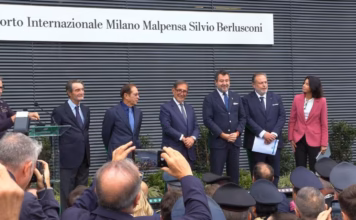 Σε Μπερλουσκόνι ονομάστηκε επίσημα το αεροδρόμιο Μαλπένσα