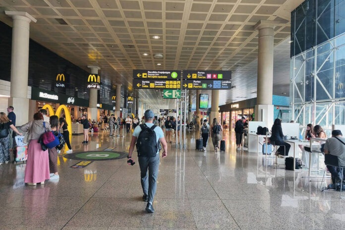 varkeloni_airport