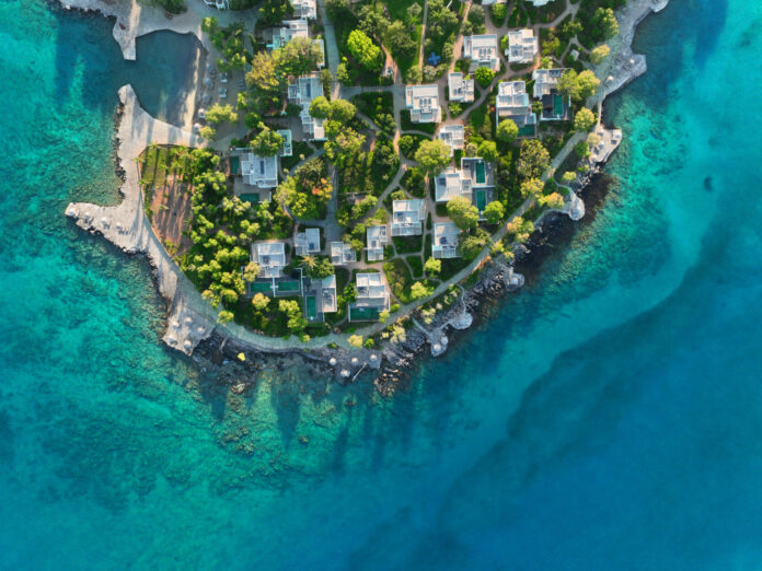 Το Minos Beach Art Hotel εντάσσεται στο δίκτυο της Virtuoso_Photo 1