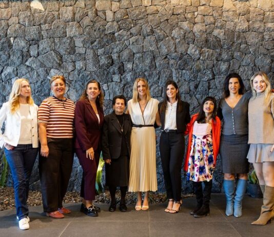 Magma Women Inspire Forum: Μια ημέρα ουσιαστικού διαλόγου και γυναικείας ενδυνάμωσης ολοκληρώθηκε στη Σαντορίνη