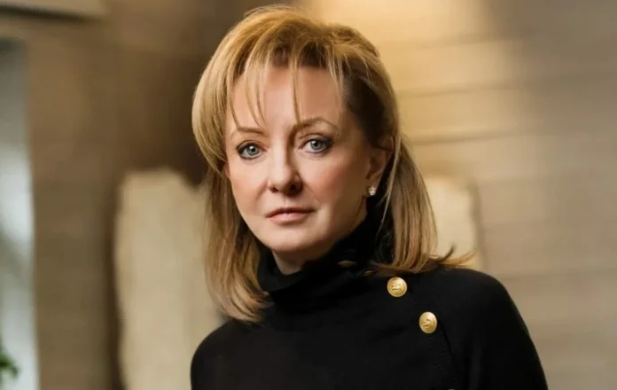 niki-manou-andreadi-thanatos